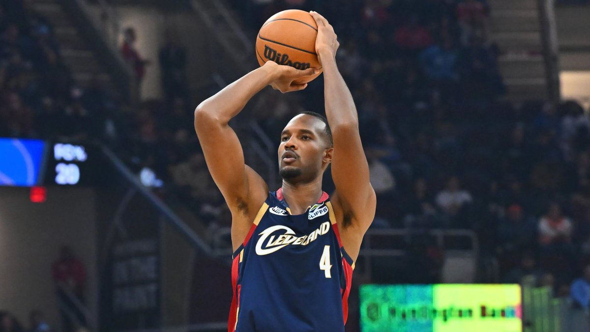 Evan Mobley under 4.5 assists ✅

Mobley finished with 3 assists! Things played out as expected!

Research: <a href="/propsmadness/">PropsMadness</a> 
Link for 25% off: propsmadness.com/?ref=montgomery

#NBA #GamblingX #sportcoin