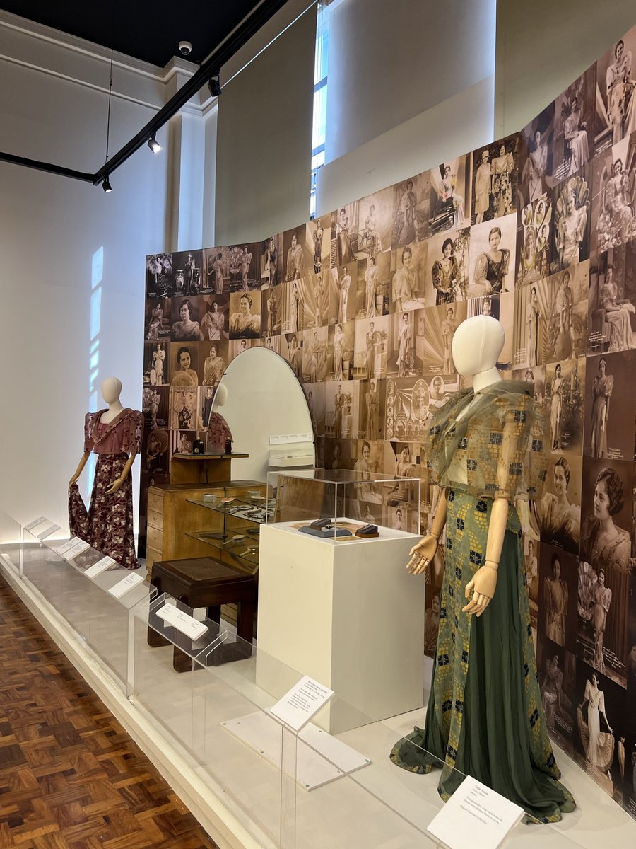 artnipatola's tweet photo. Filipiniana terno from the 1920s to 1930s on display in the Art Deco exhibit at the National Museum of Fine Arts, Manila https://t.co/hNj6YuSgud