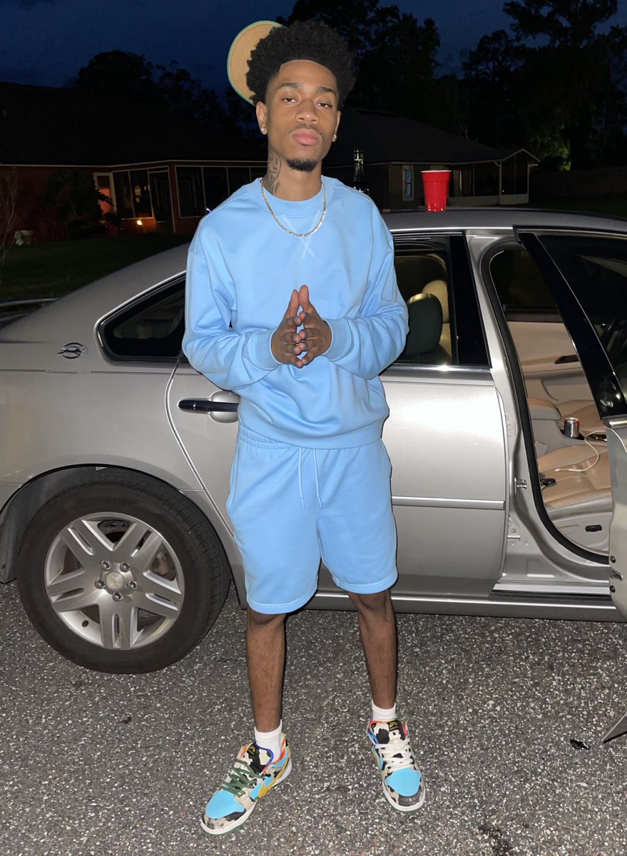 LuvillianBaby's tweet image. lol before I got yatted up 🖋️ 🫟