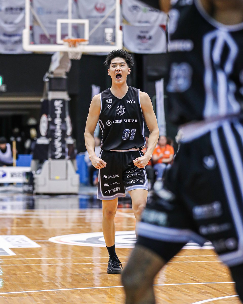 𝗥𝘂𝗻𝗲 tweet media