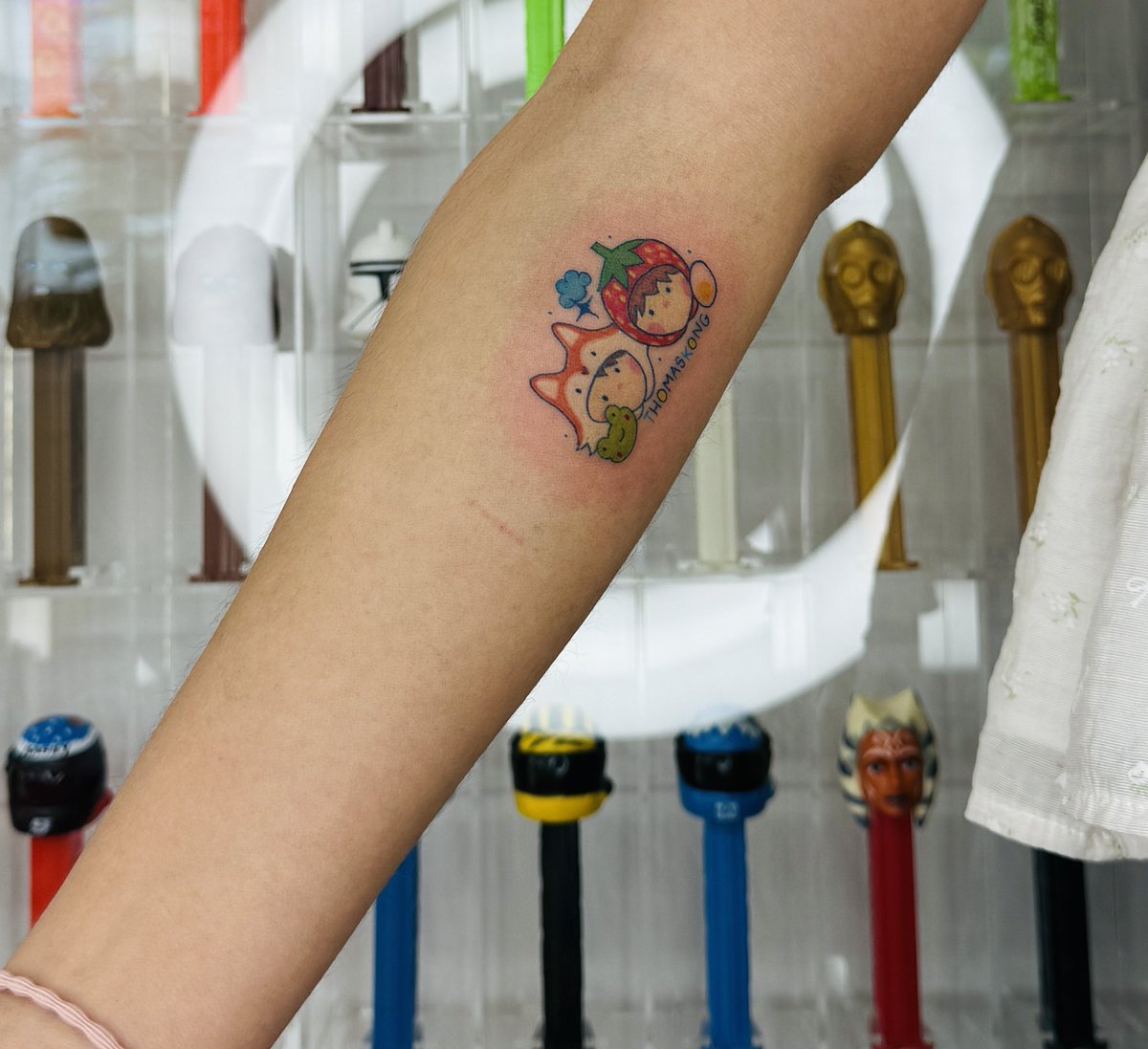 รอยสักอันที่ 3 น่ารักมากก ชอบมากกก 🦊🍓🫶🏼

#ThomasKong #โทมัสก้อง 
#tthomastc #kongjiro #pepperinker #pepperinkerchacha