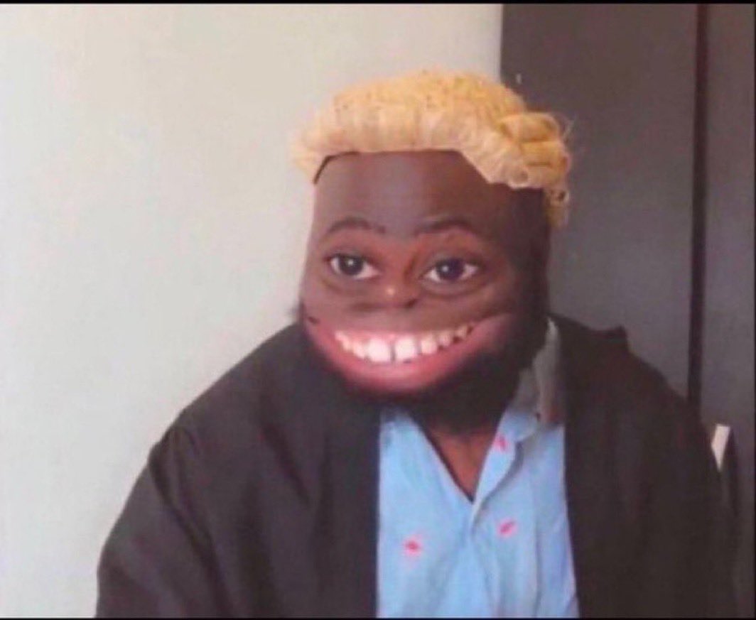 john322226's tweet image. The exact day peller finish he law school, na that same day he go sharply go sue Jarvis.