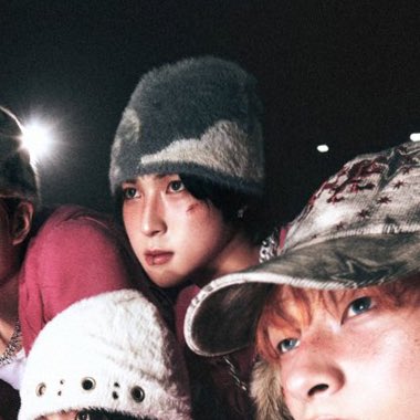 pordbysua's tweet image. JOOAHATWUUWUWUWUWUWUWUWUUWYQUWUWYWYWY