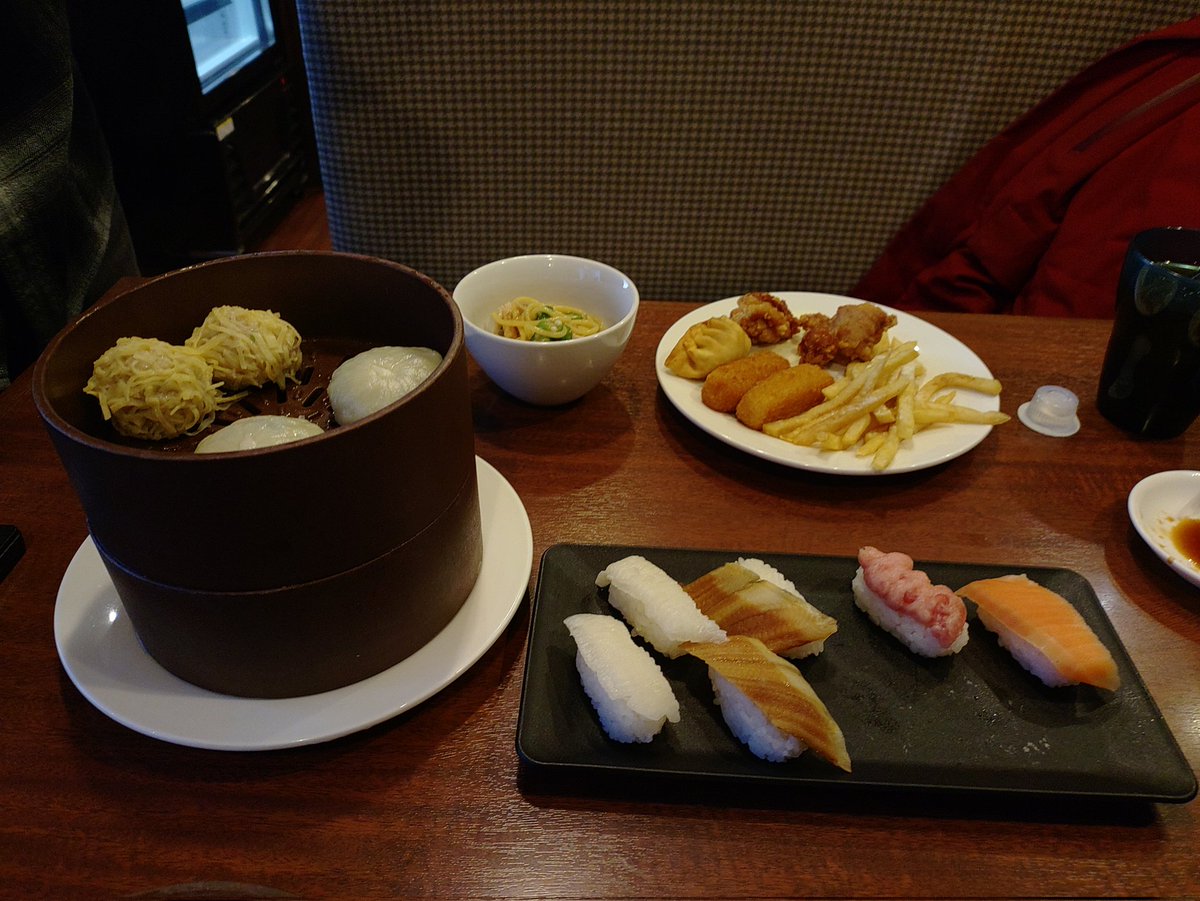 ヨシヲ tweet media