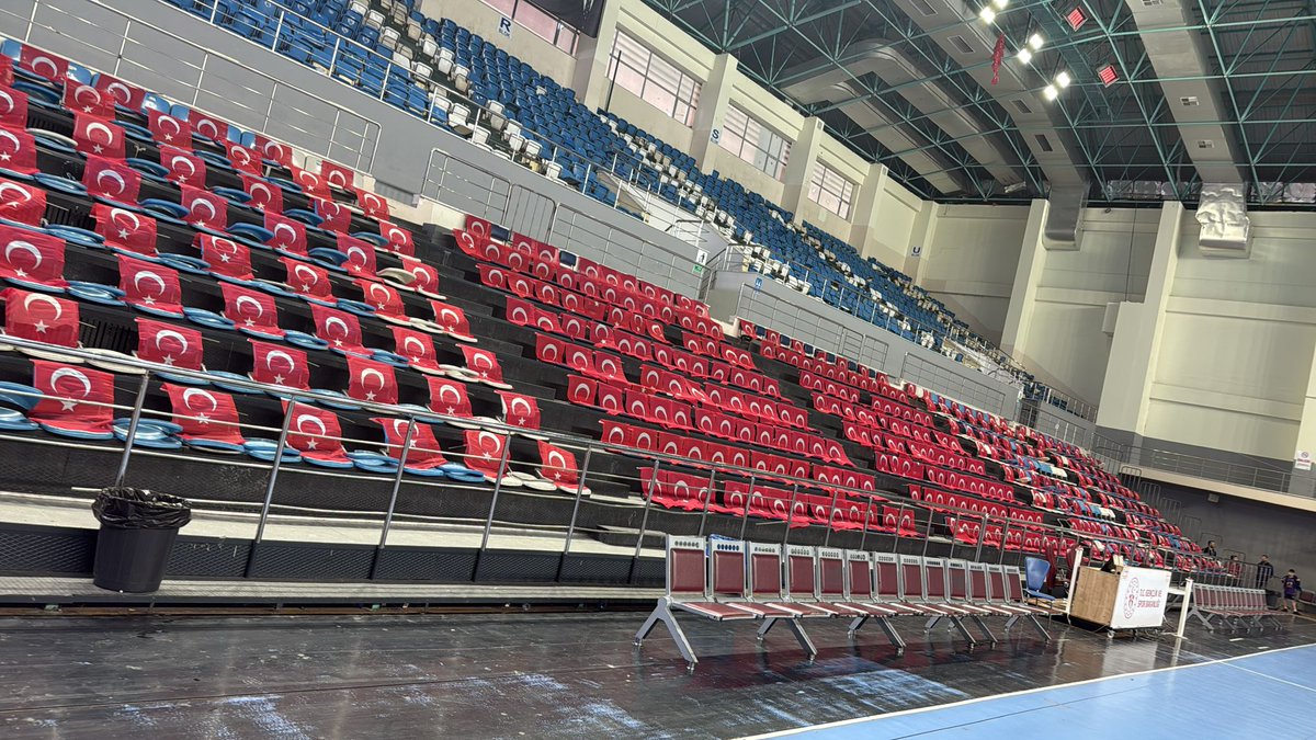 omerbkts's tweet photo. Biz Hazırız.
Tüm Sporseverleri Bekliyoruz.
Sakarya Voleybol &amp; Zeren
🇹🇷  🇹🇷  🇹🇷
#SakaryanınSultanları
@SakaryaVoley54
📍Metehan Başar Spor Salonu https://t.co/0iBSciKAUx