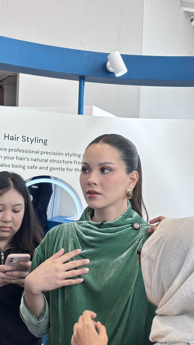 Beauty Science Tech tweet media