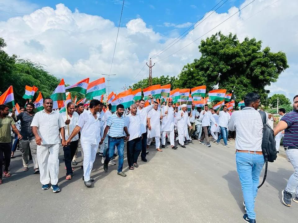 SanwalDudi's tweet photo. हेमाराम चौधरी जी की राजनीति
भय से नहीं,
��रोसे से चलती है।
#जननायक_हेमाराम_चौधरी https://t.co/3BN9togizD