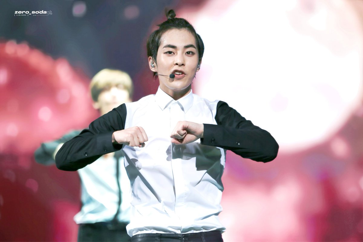 150530 EXO PLANET#2 The EXO'luXion in Shanghai aged 25