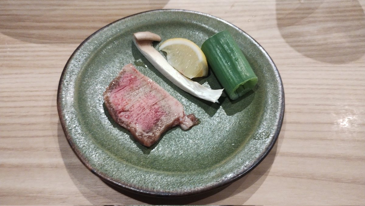 牛タンとエリンギこの組み合わせは、、、うっ頭が。。。 #検算中 #ナナニジ