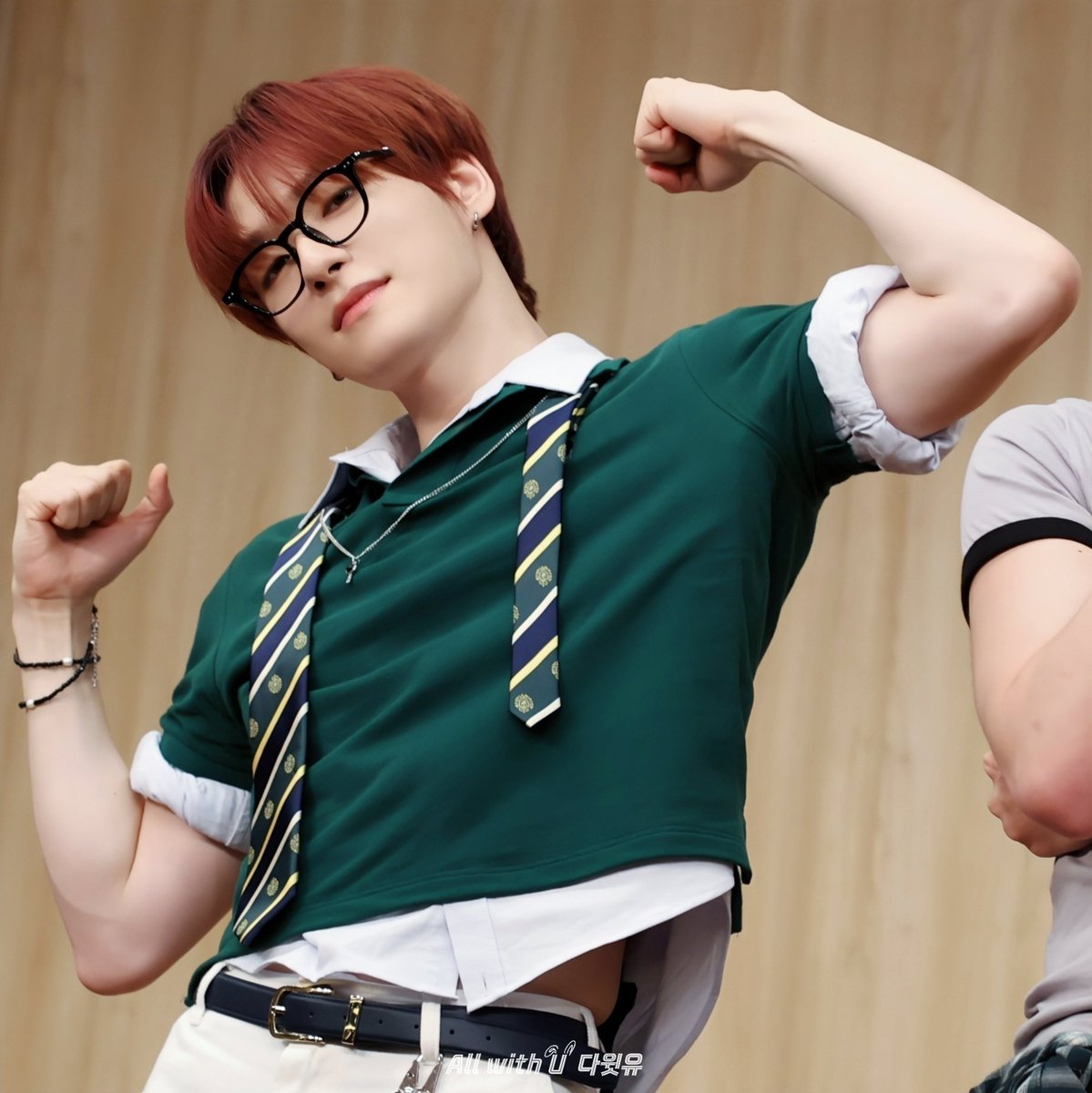 250810 프롬스토어

💪🏻💚

#이펙스 #위시 #EPEX #WISH #곽다윗