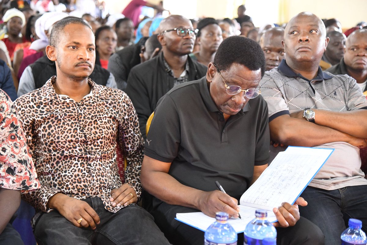 orengo_james's tweet photo. “When the time is right, the Lord will make it happen.”  Isaiah 60:22
In the company of fellow leaders, we joined the congregants of Coast PAG Church, Kawangware, Nairobi, for their Sunday devotion. https://t.co/KBrm7ESx4M