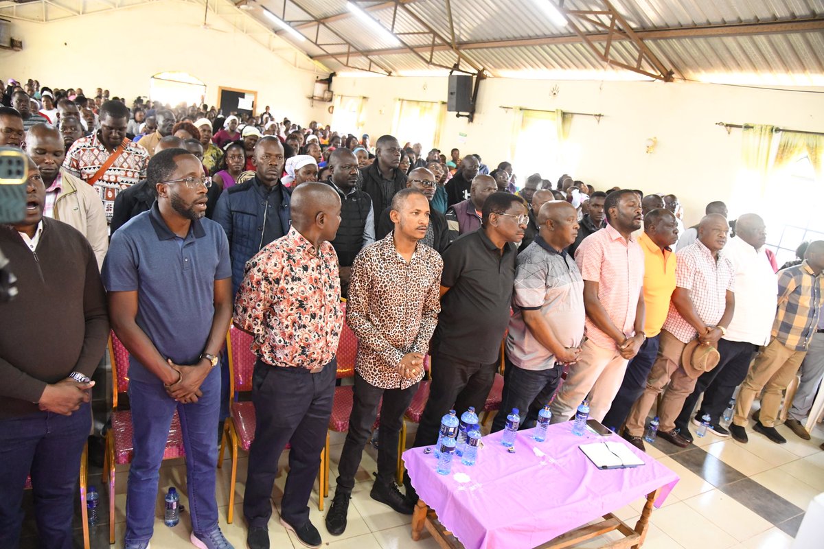 orengo_james's tweet photo. “When the time is right, the Lord will make it happen.”  Isaiah 60:22
In the company of fellow leaders, we joined the congregants of Coast PAG Church, Kawangware, Nairobi, for their Sunday devotion. https://t.co/KBrm7ESx4M