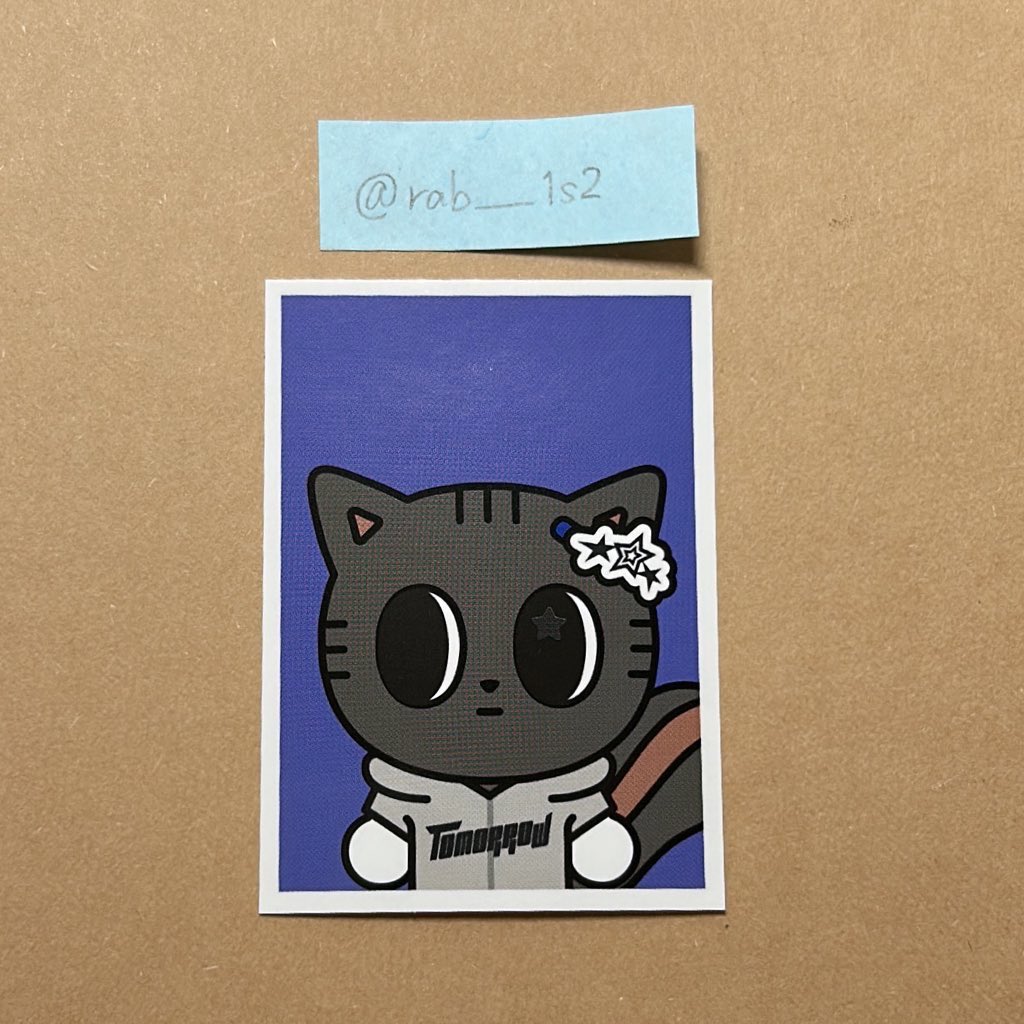 りな tweet media