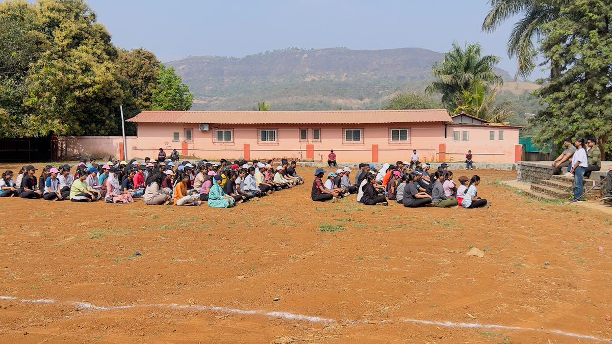 ChanakyaMandal's tweet photo. चाणक्य मंडल परिवारच्या प्रिपरेटरी कोर्स मधील Outdoor Management Programme आजपासून सुरू झाले आहे. चाणक्य मंडलच्या संस्काराचा भाग असलेली उपासना करून या तीन दिवसीय शिबिराची सुरुवात करण्यात आली.

#ChanakyaMandal #OutdoorManagementProgramme #ValuesAndDiscipline #PreparatoryCourse https://t.co/XW7GbUrJml