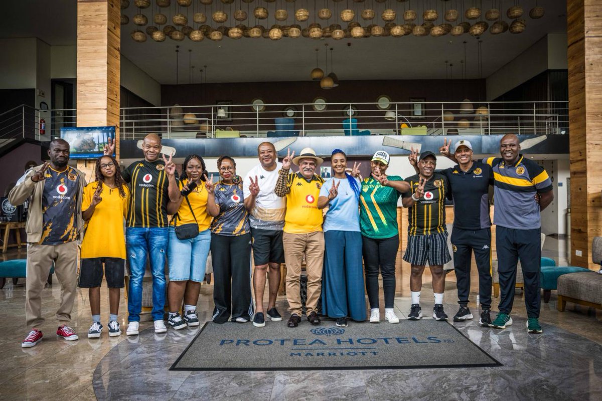 KaizerChiefs's tweet image. Thank you to H.E. Saa’d Cachalia, High Commissioner of the South African High Commission in Lusaka, Zambia, for the warm welcome. 🇿🇦🇿🇲

#Amakhosi4Life