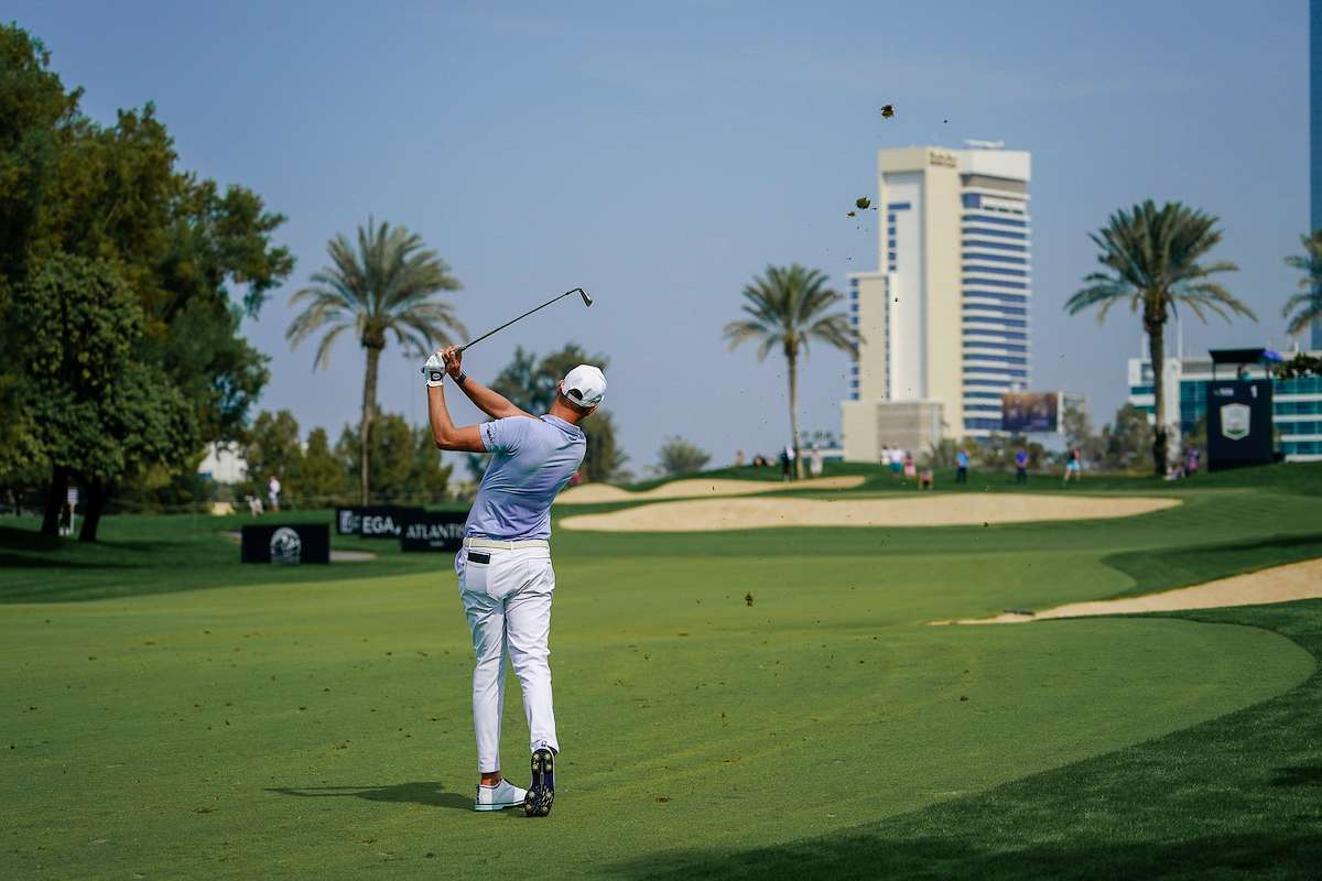 Adrian Meronk tweet media