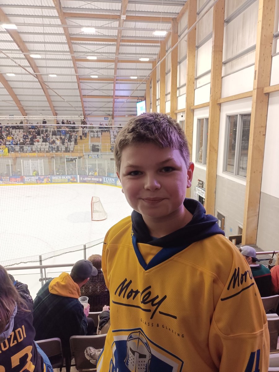 leon teasdale tweet media