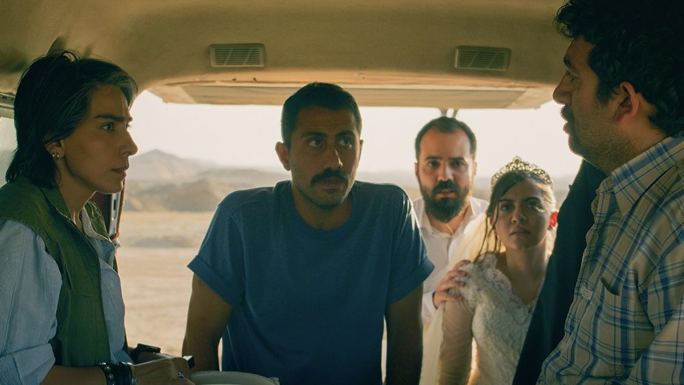 #ItWasJustAnAccident
เชื้อเชิญคนดูด้วยความร้าย แสบสัน จังหวะนรกในบางที พร้อมกับเหตุการณ์สุดวายป่วง แล้วค่อยๆ ตะล่อมด้วยความอึดอัดให้กับคนดู ชวนหดหู่กับภาพในหนัง ที่สะท้อนความเป็นจริง แฝงสัญญะและความเจ็บปวด ฝังใจอย่างไม่รู้ลืม เล่าเรื่องสนุก ภาพสวย ประเด็นโดนเส้นมาก
#movietwit