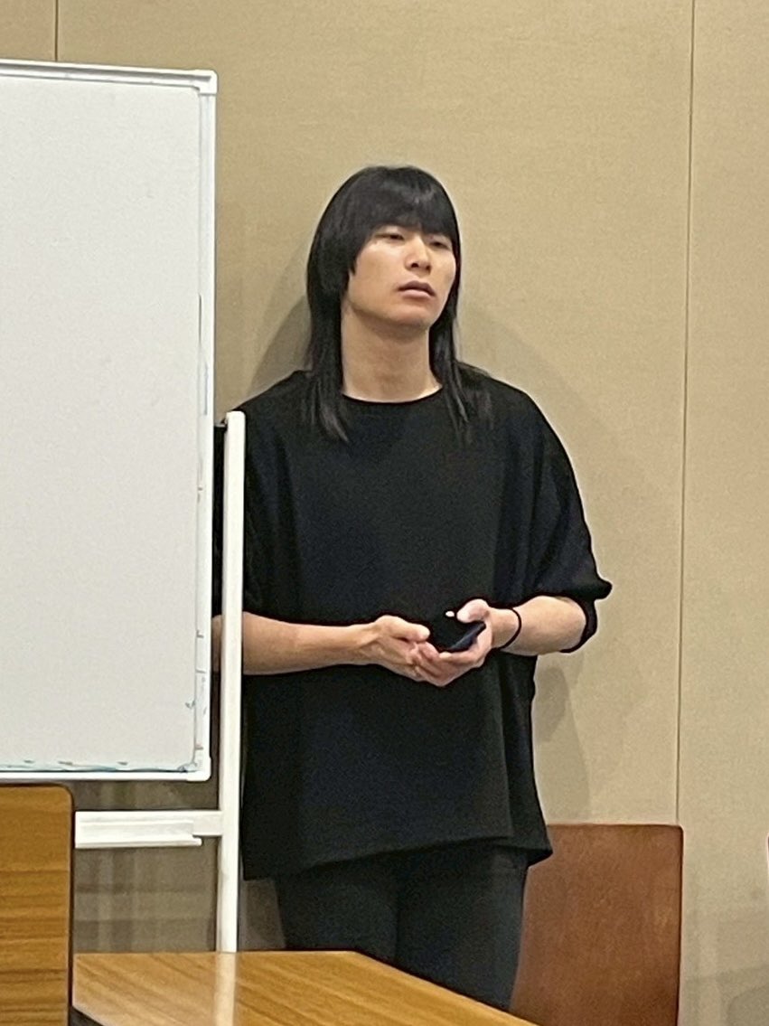 灰泥ポンプ tweet media