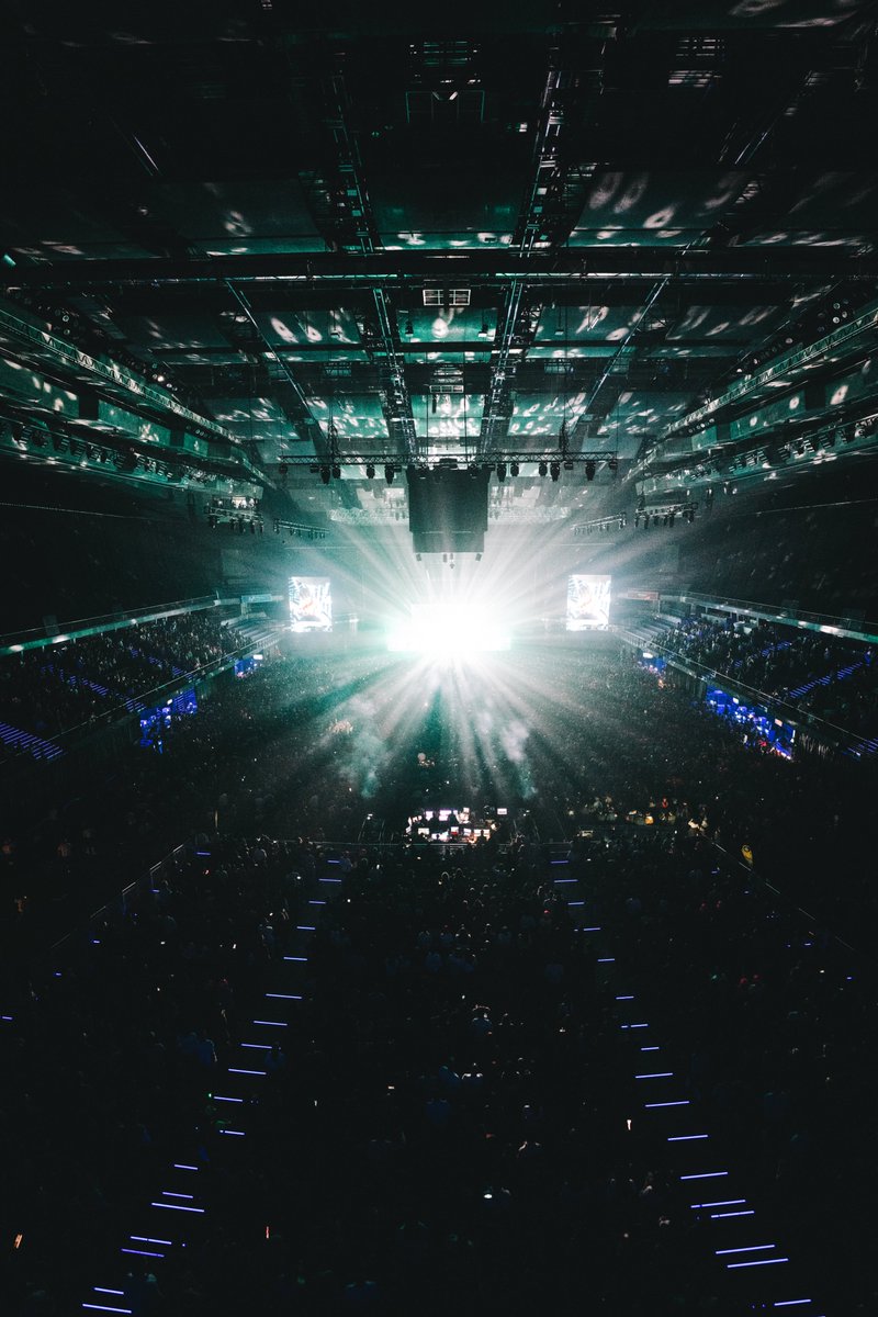 MovistarArenaEs's tweet photo. 🦓 ¡ @SexyZebras puso el Movistar Arena de Madrid ‘patas arribas’! ¡Qué concierto!

📸 Manu Pasik https://t.co/5DqArLNgZN