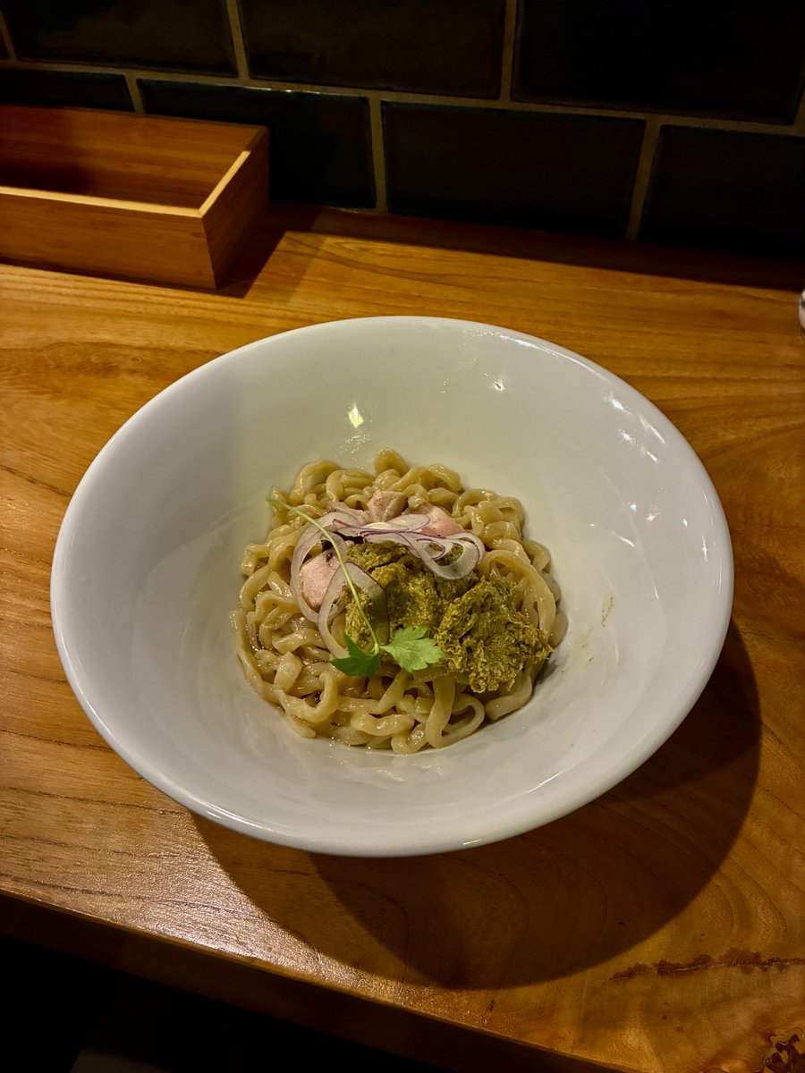 Xk5xfznkdsc9Odc's tweet image. 【中華そば 先﨑　水戸市】

『2種煮干の白湯』
『もち姫小麦と牡蠣ペースト』

革命が起きた😍😍😍
煮干し好き必見！！
まろやかな白湯スープに煮干しの
旨味がガツンと効いた一杯。
これは…旨いですよ✌︎(๑˃̶͈̀◡︎˂̶͈́๑)✌︎ 

牡蠣の和え玉もクリーミーで👍

ご馳走様でした🙏