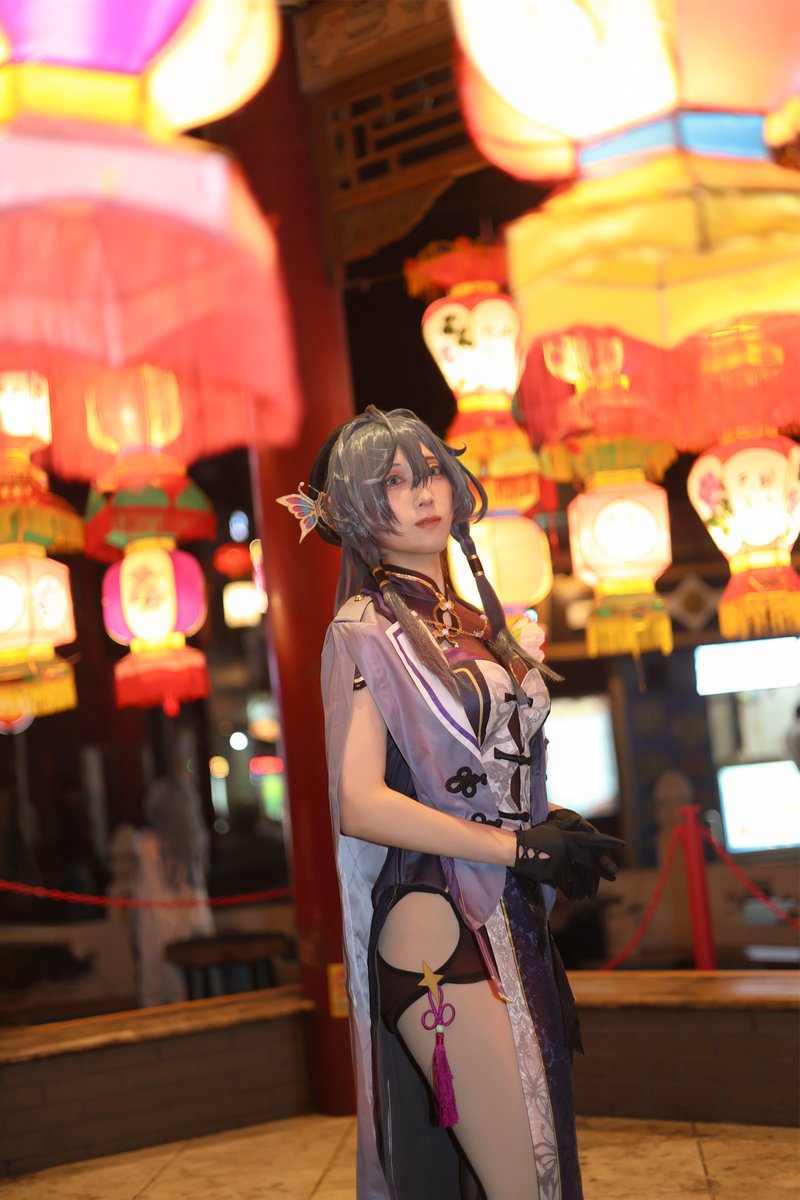 SaeMagic_'s tweet image. 【*Cosplay*】/🪞

⿻祝いの灯り⿻

春節前で灯籠が飾られていて綺麗でした！
赤やオレンジ…温かい色合いが好き☺️

Photo by:じんグウジ(@jinguji30）    
#ココフリ中華街
#冴マコス