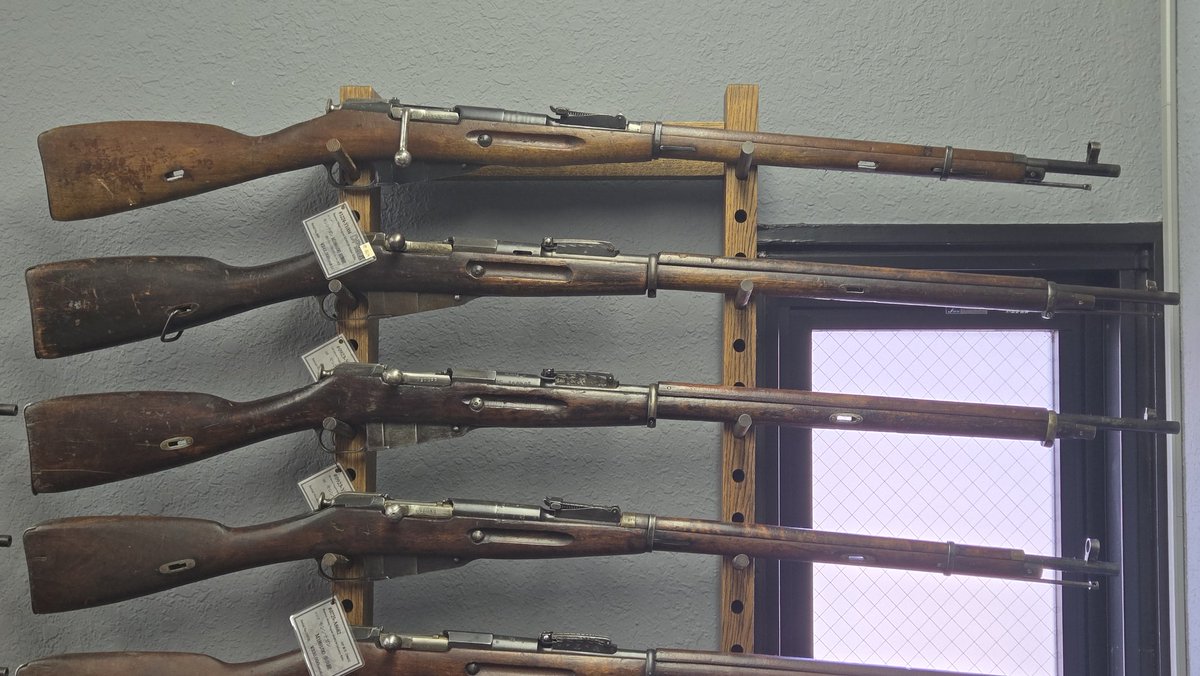 info059's tweet image. 시카고 레지멘탈 다녀왔습니다.
무가동 실총이 한가득 
그런데 몇백에 몇천 사이라니 그래도 살수있단게 대단하네