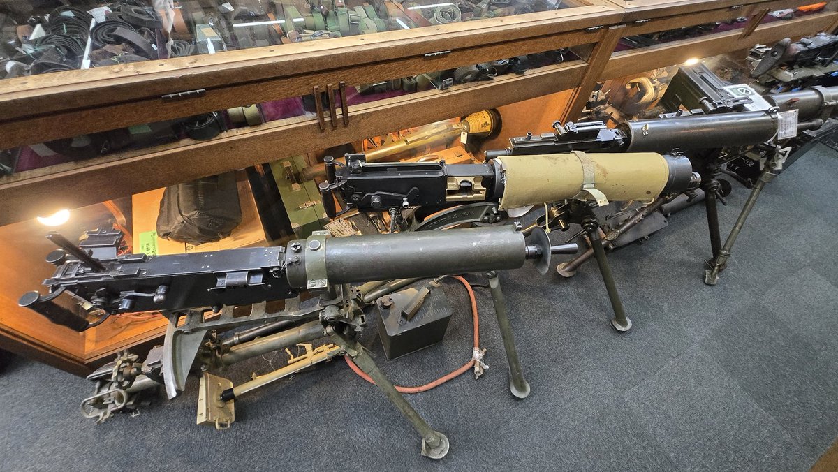 info059's tweet image. 시카고 레지멘탈 다녀왔습니다.
무가동 실총이 한가득 
그런데 몇백에 몇천 사이라니 그래도 살수있단게 대단하네