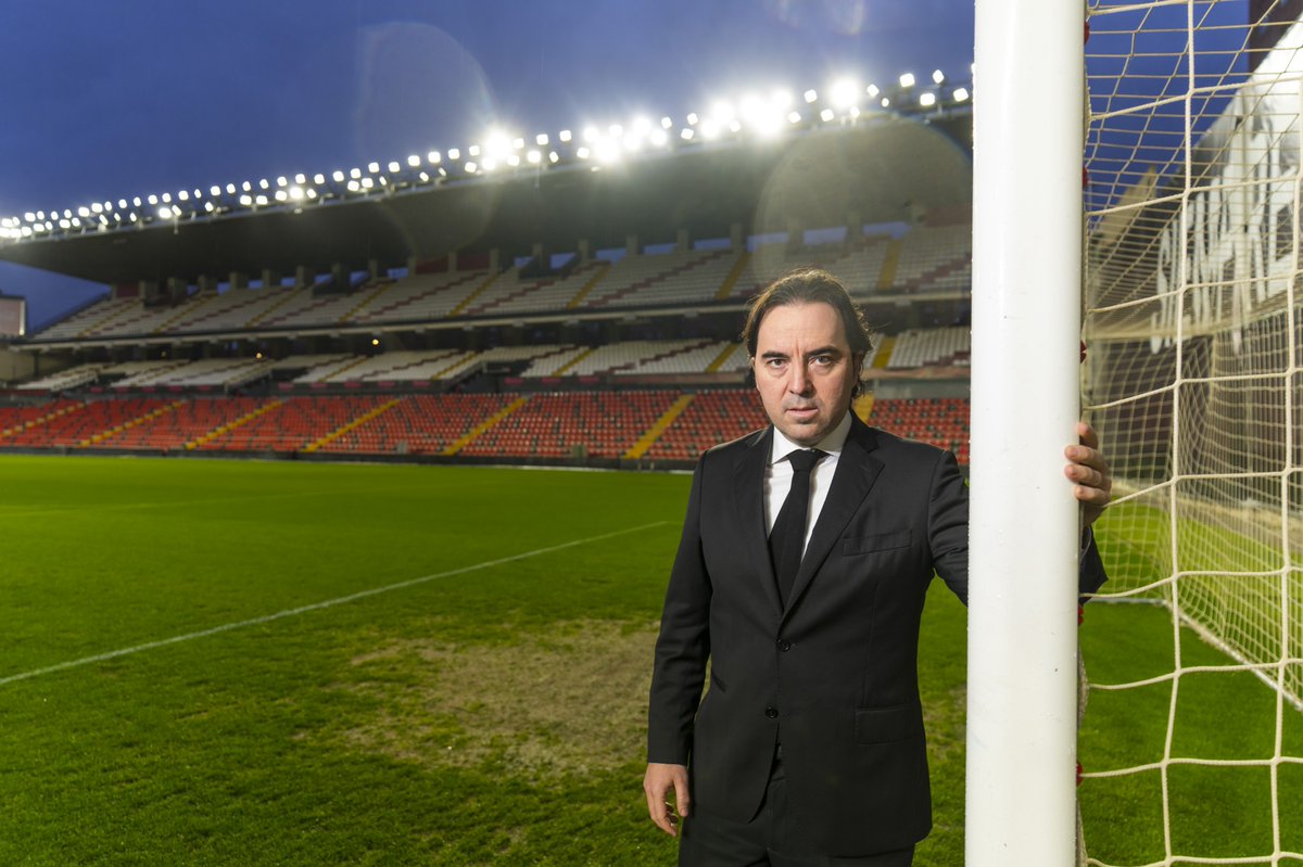 Martín Presa en menos de 24 horas👇🏻

🇸🇳No realiza un homenaje a Pathé Ciss tras ganar la Copa África. 

🗣️Quiere sacar a los rayistas de su casa.

💰Dice que hay 40 millones, pero el césped del Rayo es la mayor vergüenza del fútbol nacional.

❌El Rayo se MUERE POR TI