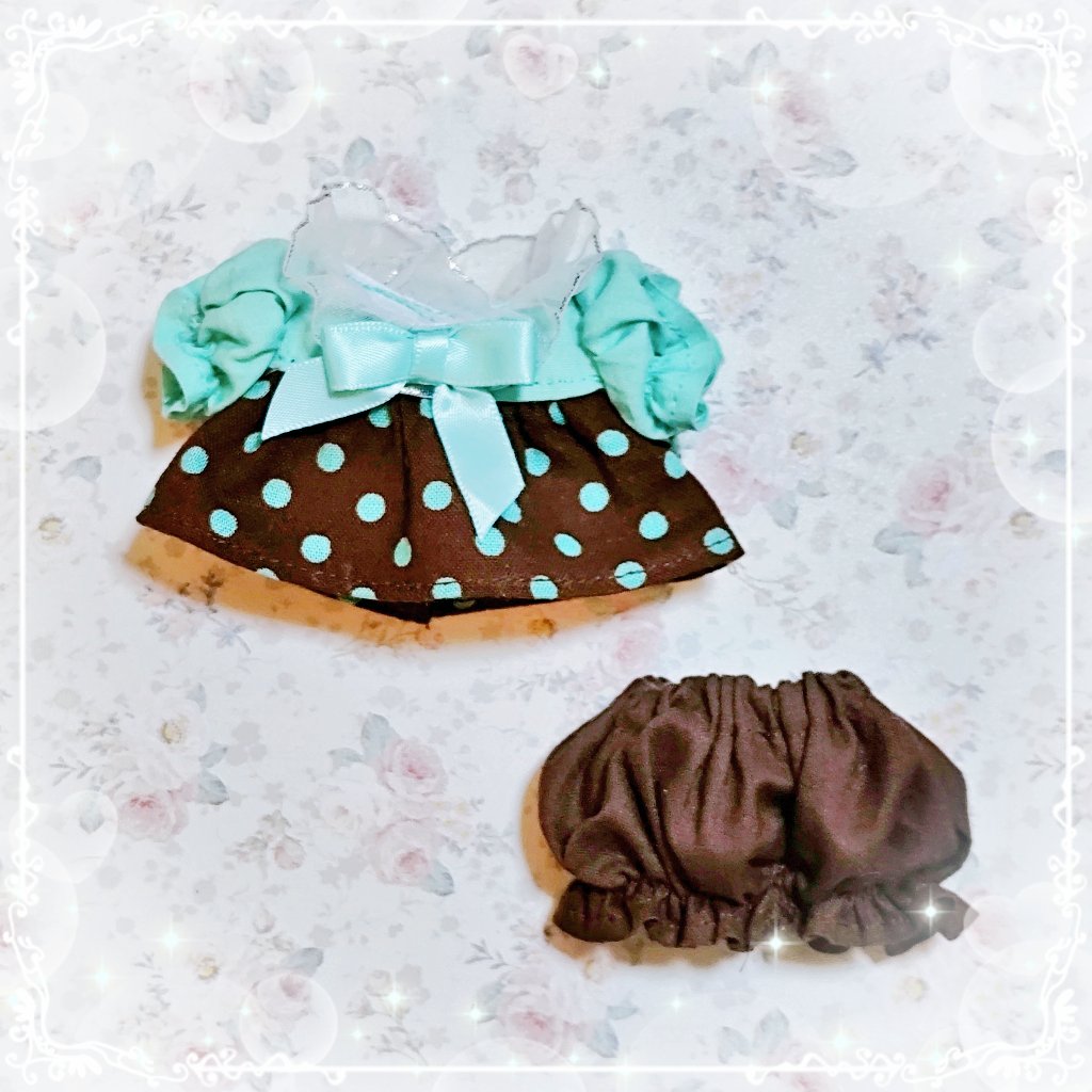 Hana_nuifuku's tweet photo. ときめきチョコレートのお洋服の頒布を記念して「ちょっと特別なチョコミントのお洋服」を、感謝の気持ちを込めて抽選で1名様にプレゼントします🌿✨

応募方法：フォロー＆RP
応募期間：1/31(土)23:59まで
詳細は画像をご確認ください。

たくさんの方のご参加お待ちしてます🐈‍⬛🐾✨ https://t.co/zQbHfkMzZx
