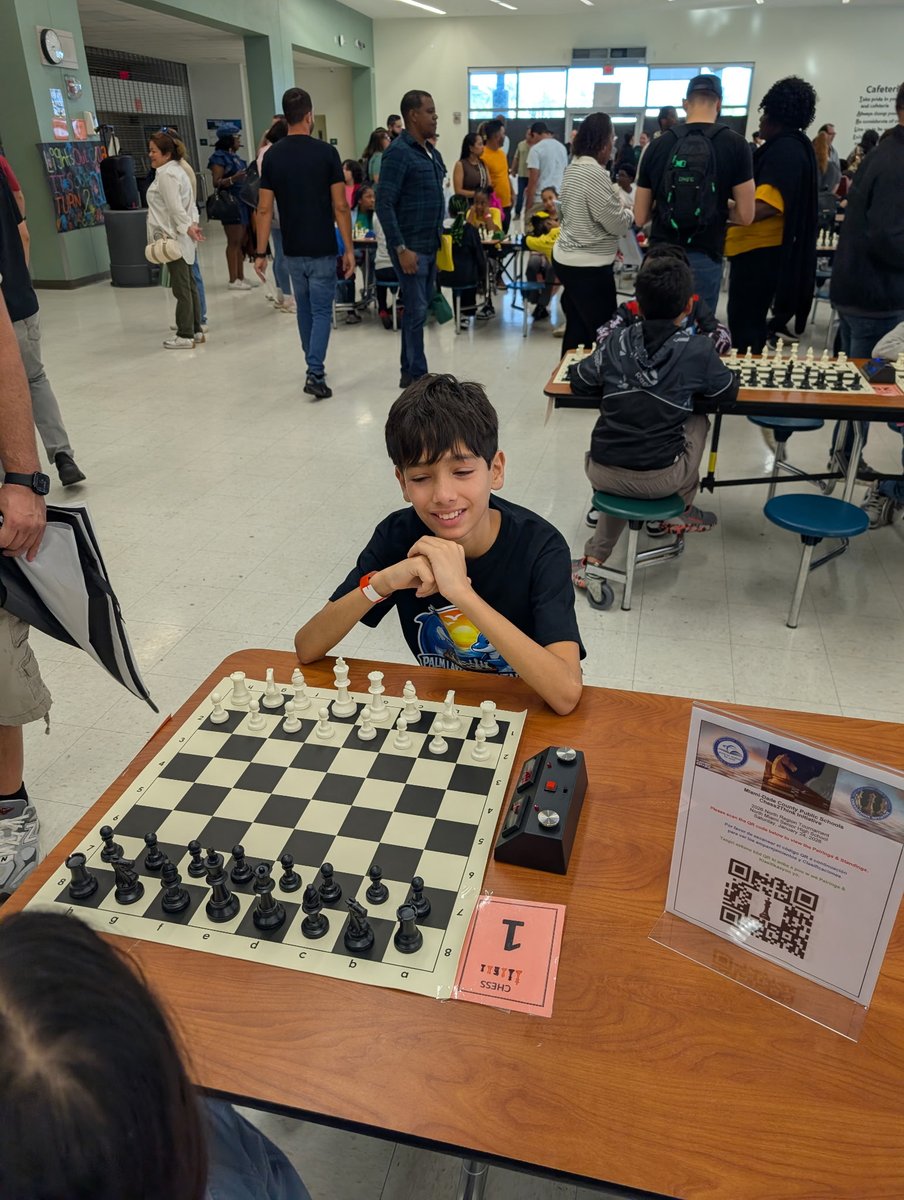 Palm Lakes Elem. tweet media