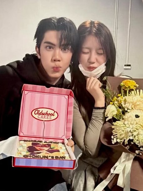 ZRenDeer's tweet image. ตอนมัธยมเป็นตัวท็อป โตมาก็เป็นไอดอลตัวท็อปเหมือนกันอีก โชกุนนีนี่เริ่ดเกินอ่ะ 💅🏻