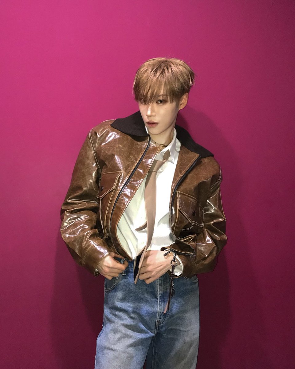 dubabboo's tweet photo. mama can you let us breathe for 5 minutes oh my godddddd https://t.co/jBL2YmPCUu