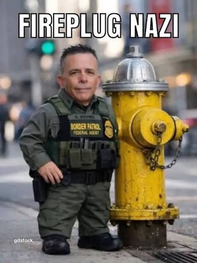 bakerlarry84's tweet photo. @TheMaineWonk YUP, THIS TINY MAN KNOW HE IN DEEP SHIT https://t.co/Ko6xEq0f2m
