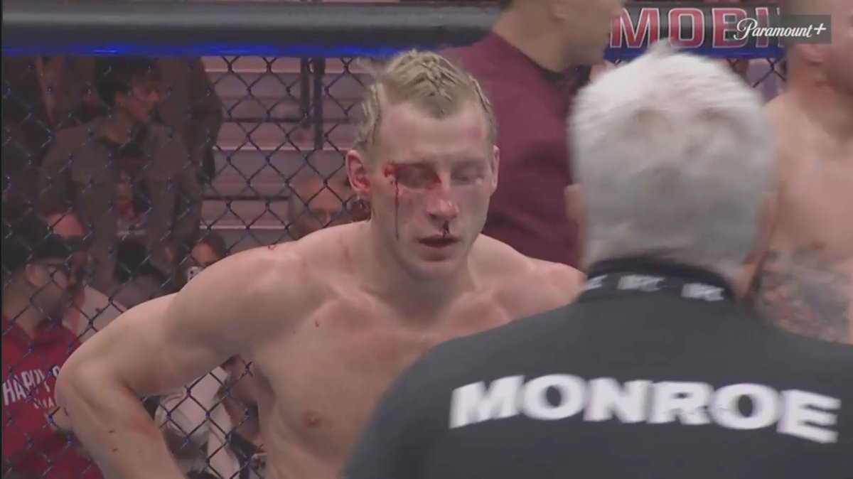 🚨 LIVE UPDATE: Gaethje vs. Pimblett

Paddy Pimblett’s eye is badly compromised

> blood pouring, vision clearly affected
this is turning into a serious problem

🔗 poly.market/Gaethje-vs-Pim…