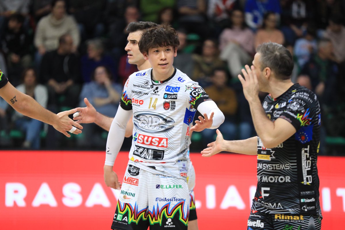 VolleyActu's tweet image. 📆 Le #PROGRAMME du jour

1️⃣ match en #MSL 🇫🇷
1️⃣ match en #PlusLiga 🇵🇱
5️⃣ matchs en #SuperLega 🇮🇹
5️⃣ matchs en #SVLeague 🇯🇵
7️⃣ matchs en #EfelerLigi 🇹🇷

🔝🔝🔝🔝🔝🔝🔝🔝🔝

📸 LegaVolley