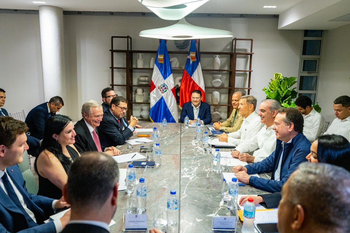 José Antonio Kast Rist 🖐️🇨🇱 tweet media