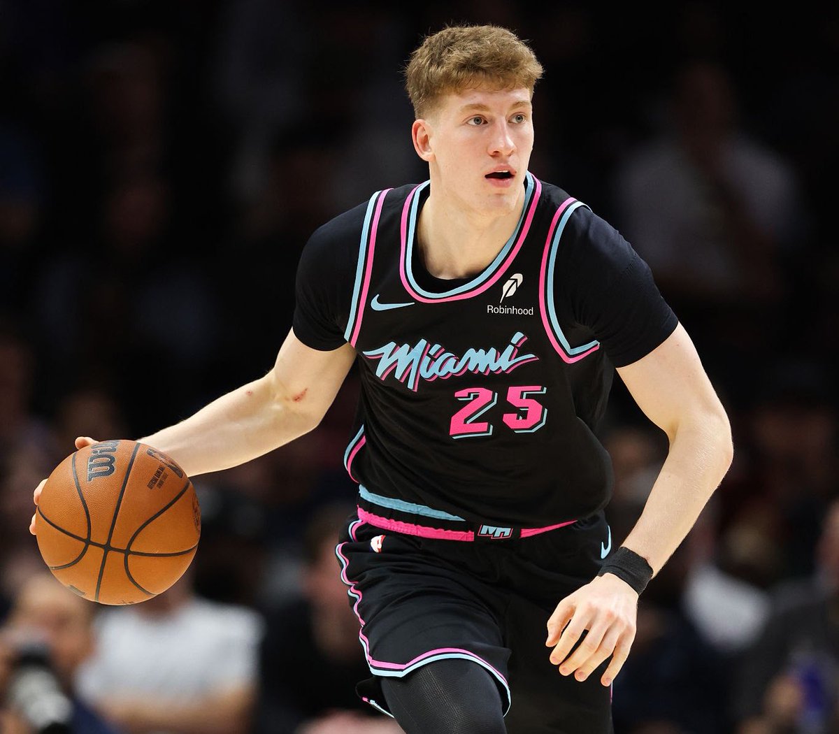 The HEAT Realm tweet media