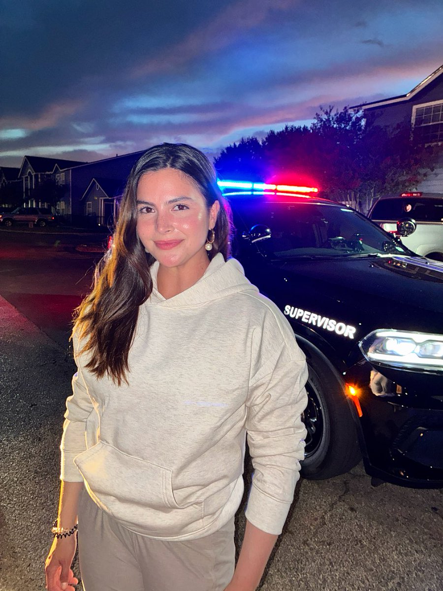 ValentinaForUSA's tweet image. I just got criminally trespassed &amp;amp; my brother, current National Guardsman almost got arrested.

I asked 84 year old Congressman John Carter two questions &amp;amp; the video will reveal a HUGE coverup in Texas.

His security assaulted my brother who was recording because they don’t want…