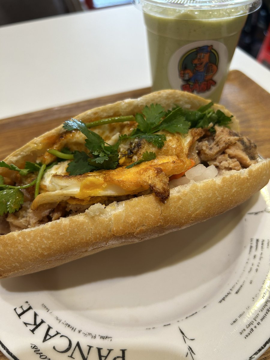 バインミー🇻🇳めちゃくちゃウマー🤤

＃バインミーバーバー
＃川越