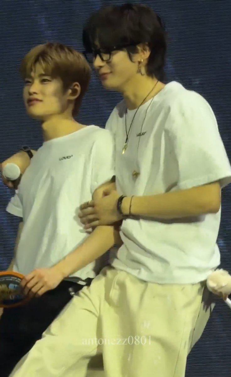 _notyourpeach's tweet image. เรียกไม่หันแลวนะตอนนิ ไม่ได้หยิ่ง แต่หูดับไม่ได้ยินไรแลว