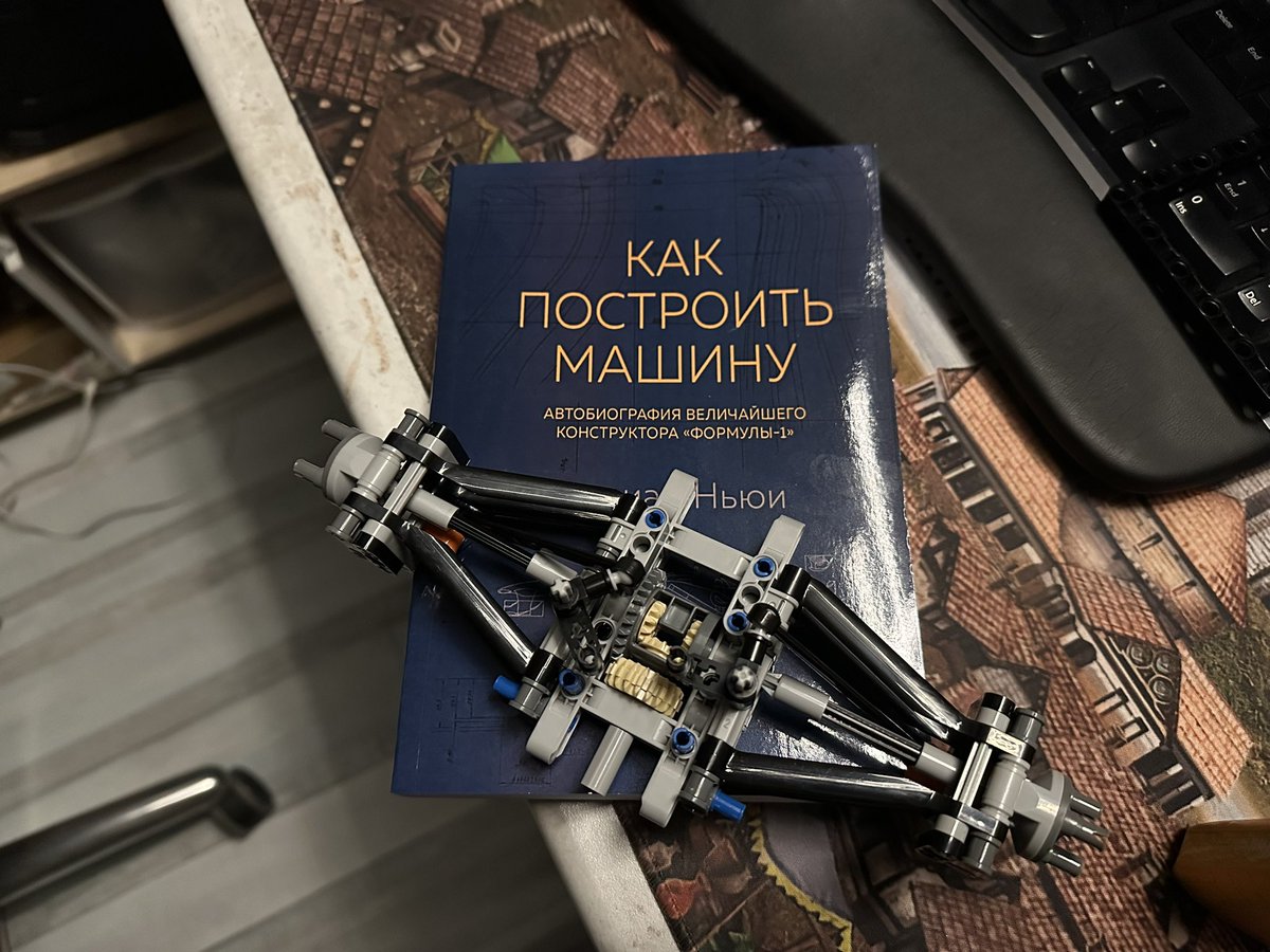 de_arnst's tweet photo. Когда инструкция к китайскому лего не информативна https://t.co/ZdysPi7wu0