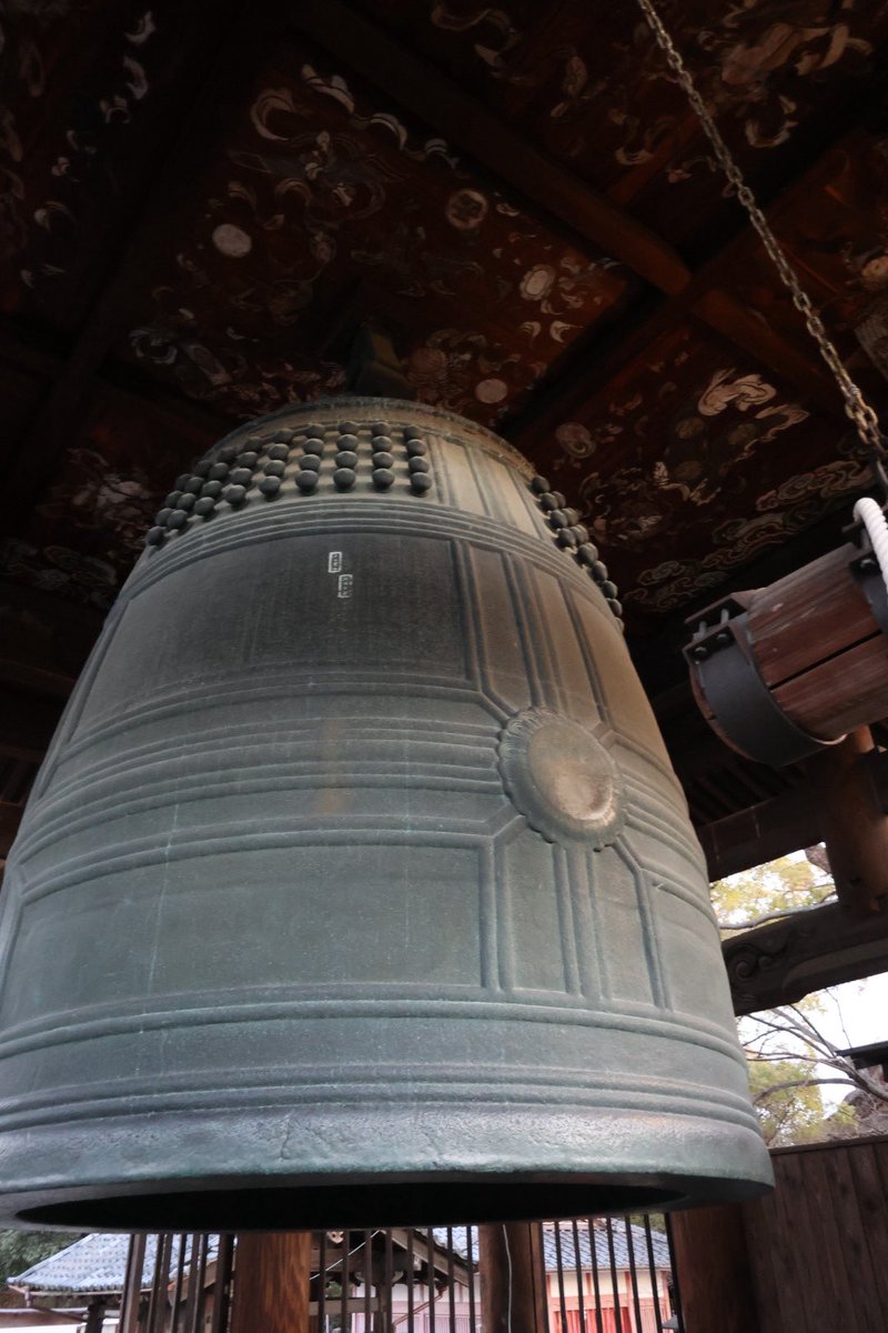 erinadayo_18's tweet photo. 京の冬の旅🚄

1日目は、豊国神社と方広寺へ✨️

普段は非公開の文化財が特別公開されています！！

期間限定の文化財を堪能する旅、興味ある方はチェックしてみてね👀

https://t.co/zIpeBrRlKb

⚠︎特別に許可を得て撮影しています

#pr #JR東海ツアーズ #京の冬の旅 https://t.co/V0w4H7Fqb4