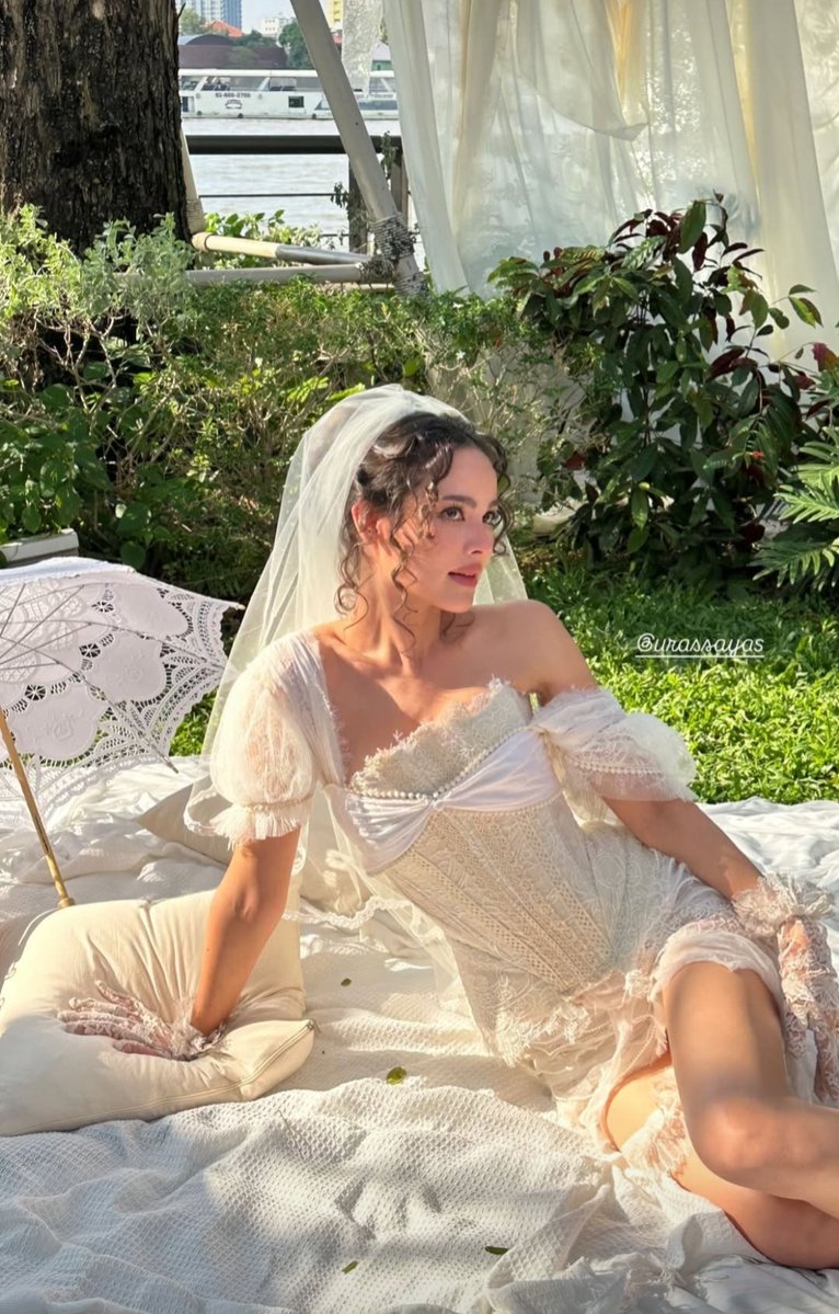 mamiNY89's tweet image. สวยมากกกกก ปูเสื่อรอหน้างานแต่งขอนแก่นแล้วค่ะลูก😍