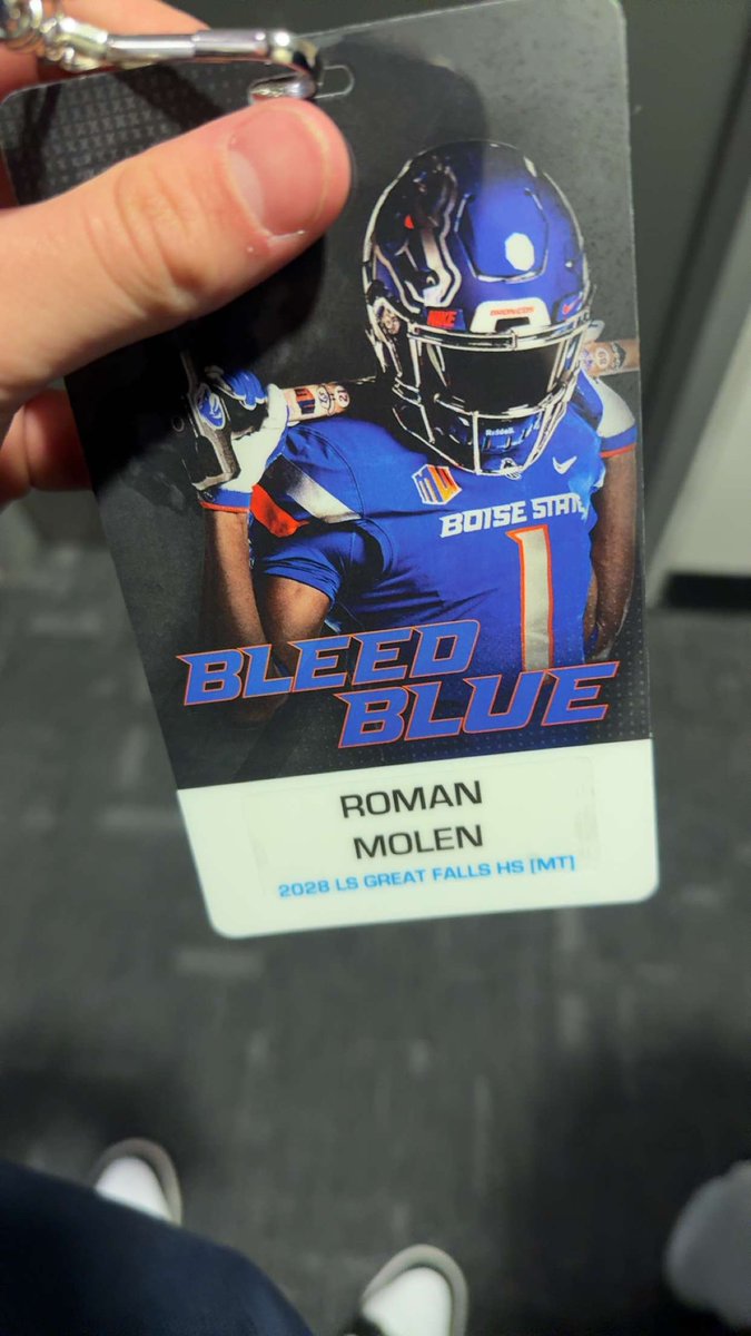 Roman Molen tweet media