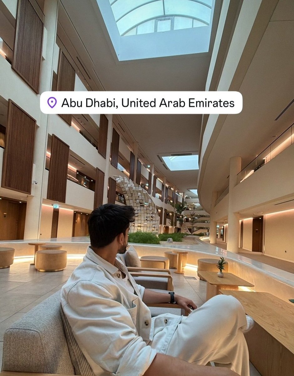 DEEPANSHUC92908's tweet image. One more project is loding excited our hero projects webseries and this project should be music video @Avinash_galaxy #Avinashians