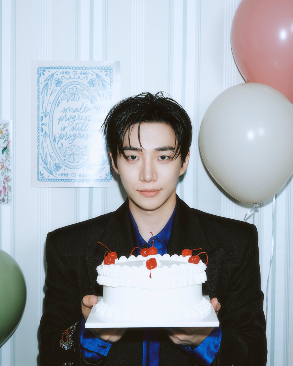 HAPPY BIRTHDAY  ジュノ💛🐧
今日はファンの皆さんと素敵な１日を💛🥰
TLに流れてきたRide up🎵はとても好きな歌😍
今年は2PMとしても✨️歌声を楽しみにしています💛
🎂幸せな年になりますように。
おめでとうございます💛

#햇살이준호생일축하해해
#STUNNING_LEEJUNHO_DAY
