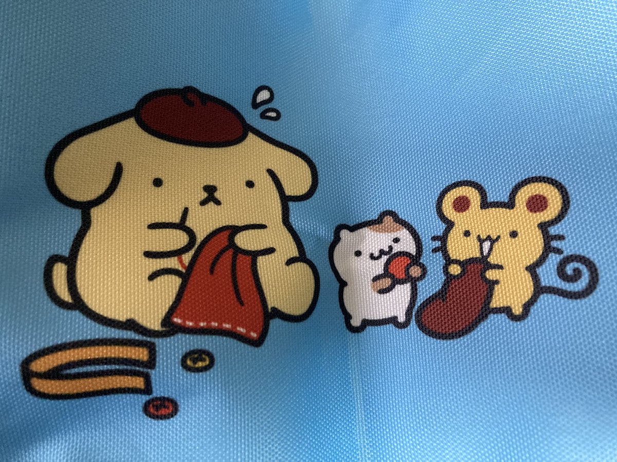 muchimuchibaby_'s tweet photo. テレビで見たヒーローに憧れてすぐにコスチューム自作しちゃうぽむちかわいすぎる😍 https://t.co/MDJ2p2JOc0