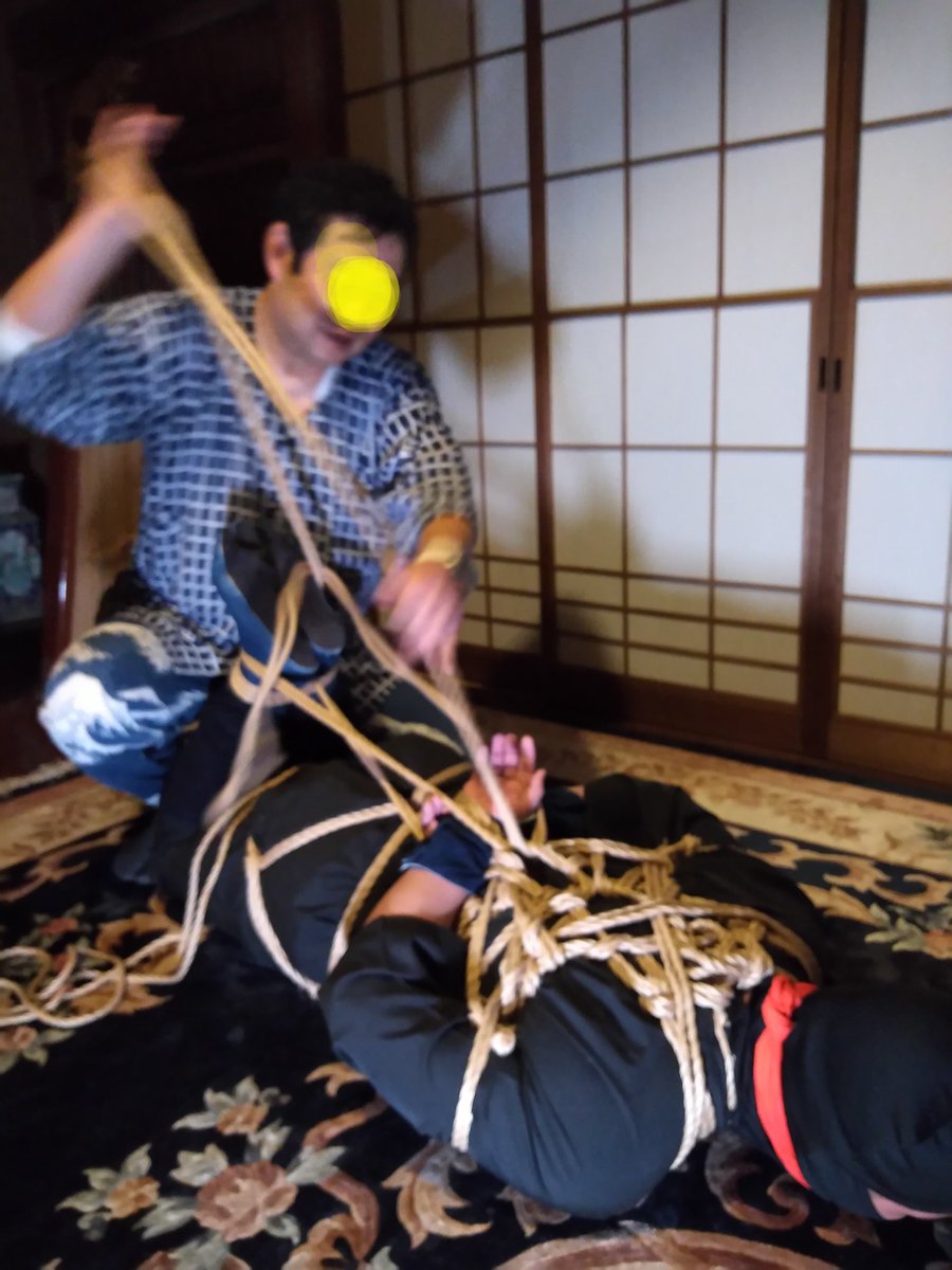 長縄使い tweet media