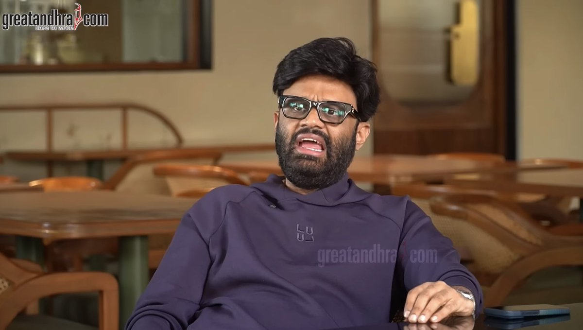 Abhi_Filtered's tweet photo. @MythriOfficial @gvprakash @RaviTeja_offl @ShivaNirvana Shiva Nirvana ki excite avuthunnaru entra😭 https://t.co/ulcoXzVoYa